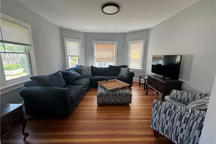 60 Berkeley Ave, Newport, RI 02840 - Photo 2