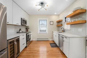 45 Ayrault St, Newport, RI 02840 - Photo 10