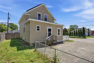 625 Oakland Beach Ave, Warwick, RI 02889 - Photo 44