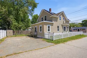 625 Oakland Beach Ave, Warwick, RI 02889 - Photo 6