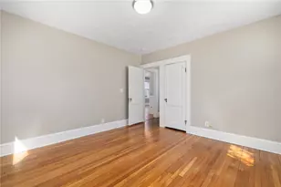 92 Colonial Rd, Providence, RI 02906 - Photo 20