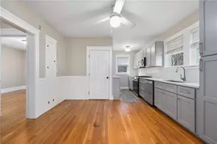 92 Colonial Rd, Providence, RI 02906 - Photo 10