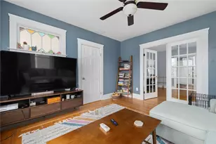 92 Colonial Rd, Providence, RI 02906 - Photo 28