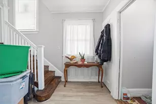 147 Warrington St, Providence, RI 02907 - Photo 6