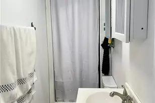 52 Harold St, Providence, RI 02908 - Photo 8