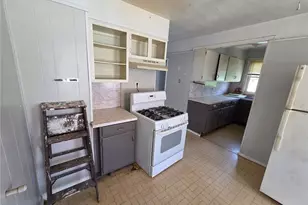 471 Providence St, Woonsocket, RI 02895 - Photo 10