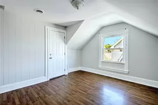 24 Ida St, Providence, RI 02909 - Photo 8