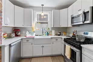 151 Irving Ave, Providence, RI 02906 - Photo 32