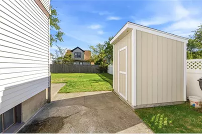 10 Molter Street, Cranston, RI 02910 - Photo 32