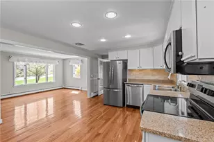 5 Sunnyside Dr, Westerly, RI 02891 - Photo 10