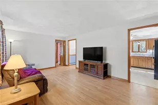1 Roslyn Ave, Bristol, RI 02809 - Photo 8
