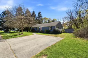 1 Roslyn Ave, Bristol, RI 02809 - Photo 40