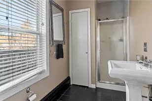 9 Williston St, Cranston, RI 02920 - Photo 4
