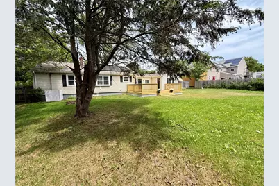 40 Heroux Boulevard, Cumberland, RI 02864 - Photo 34