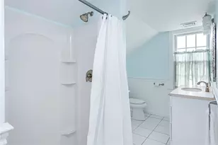 40 Holland St, Newport, RI 02840 - Photo 18
