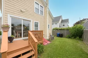 40 Holland St, Newport, RI 02840 - Photo 22