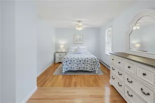 37 Pleasant Ave, Narragansett, RI 02882 - Photo 22