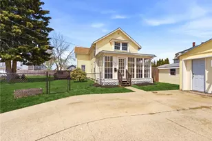 40 Jackson Ave, East Providence, RI 02915 - Photo 2