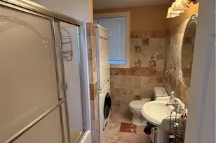 132 Elton St, Providence, RI 02906 - Photo 10