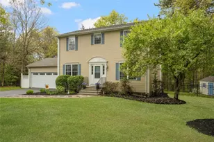 34 Audubon Ln, Coventry, RI 02831 - Photo 2