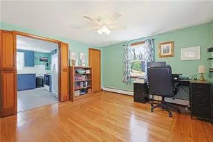 18 Adelaide Ave, Smithfield, RI 02917 - Photo 10