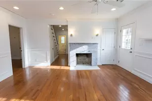 20 W View St, Warwick, RI 02889 - Photo 6
