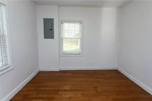 20 W View St, Warwick, RI 02889 - Photo 12