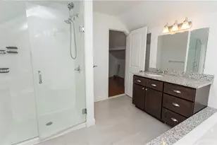 20 W View St, Warwick, RI 02889 - Photo 32
