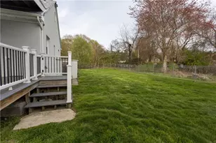 20 W View St, Warwick, RI 02889 - Photo 36