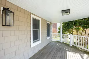 18 Lugger St, Jamestown, RI 02835 - Photo 2