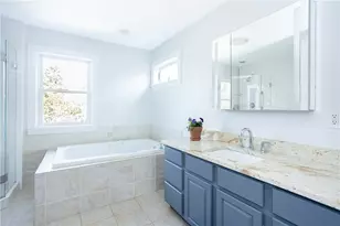 18 Lugger St, Jamestown, RI 02835 - Photo 36