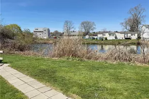 36 Lawrence Ct, Tiverton, RI 02878 - Photo 8