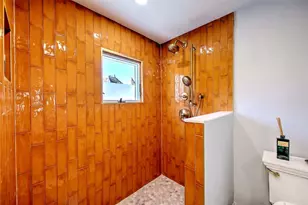 250 Butler Ave, Providence, RI 02906 - Photo 16