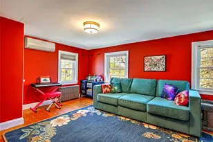 250 Butler Ave, Providence, RI 02906 - Photo 18