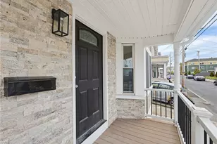 288 Potters Ave, Providence, RI 02905 - Photo 6