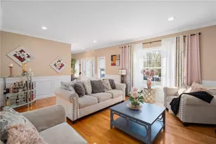 14 Dover Ave, Lincoln, RI 02865 - Photo 4