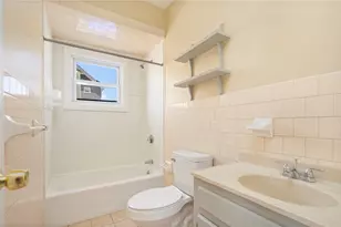 34 Hancock St, Pawtucket, RI 02860 - Photo 12
