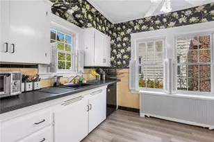 53 Cathedral Ave, Providence, RI 02908 - Photo 8