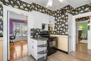 53 Cathedral Ave, Providence, RI 02908 - Photo 6
