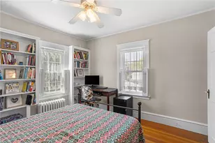 53 Cathedral Ave, Providence, RI 02908 - Photo 14