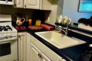 752 Quaker Ln, Warwick, RI 02818 - Photo 10