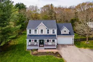 4 Laurel Ave, Westerly, RI 02891 - Photo 2