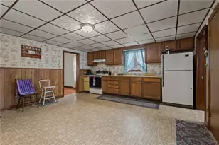 86 Fall St, Woonsocket, RI 02895 - Photo 12