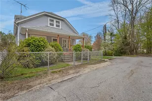 86 Fall St, Woonsocket, RI 02895 - Photo 4
