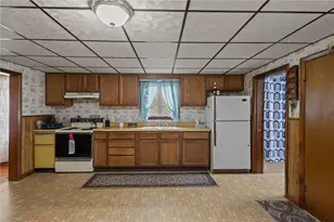 86 Fall St, Woonsocket, RI 02895 - Photo 8