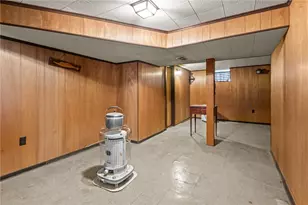 86 Fall St, Woonsocket, RI 02895 - Photo 42