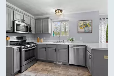 44 Orchard Valley Drive, Cranston, RI 02921 - Photo 12