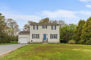 44 Orchard Valley Dr, Cranston, RI 02921 - Photo 1