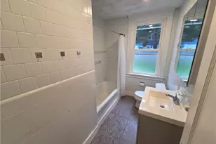370 Academy Ave, Providence, RI 02908 - Photo 10