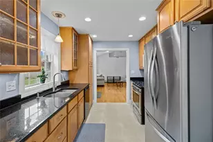 20 Bassett Ave, Warwick, RI 02889 - Photo 16